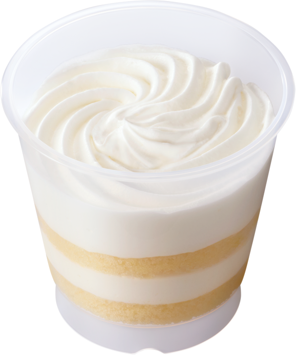 ほぼクリームのケーキの公式商品写真。透明のカップに入ったホイップと生クリーム、ケーキの層。